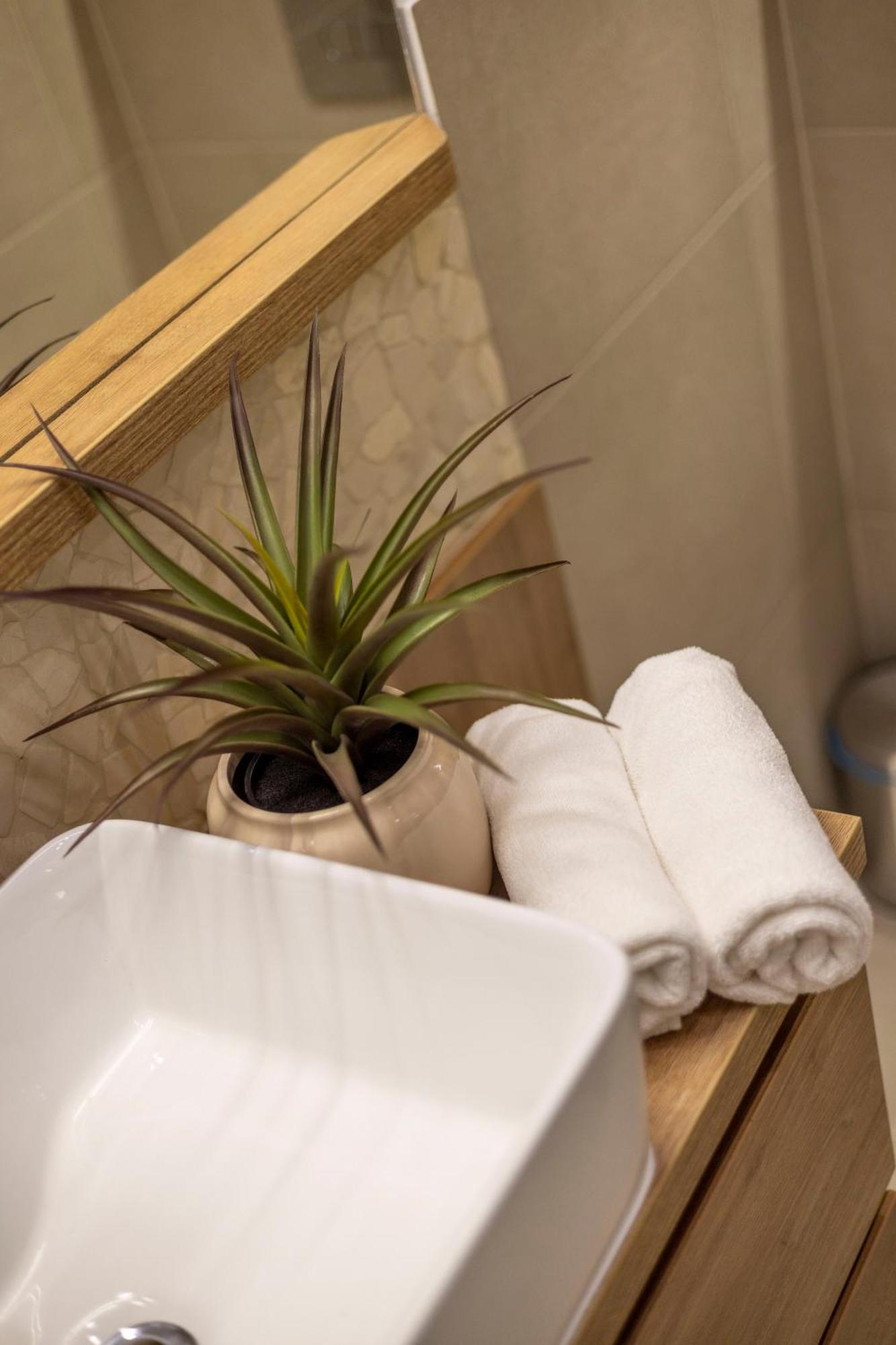 Exclusive N' Spacious Elizabeth Central Suite Budapest Exterior foto